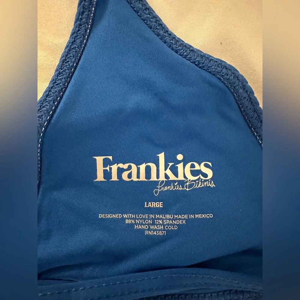 Frankie’s Bikinis Chase top size L